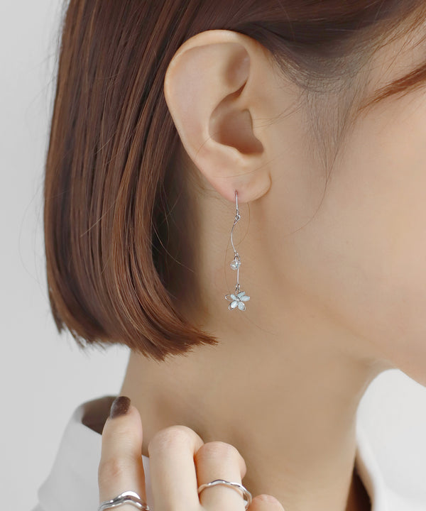 プチフラワー×ガラスアシメピアス