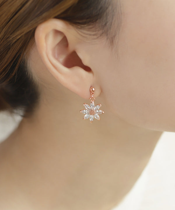 ビジューフラワーチャームピアス