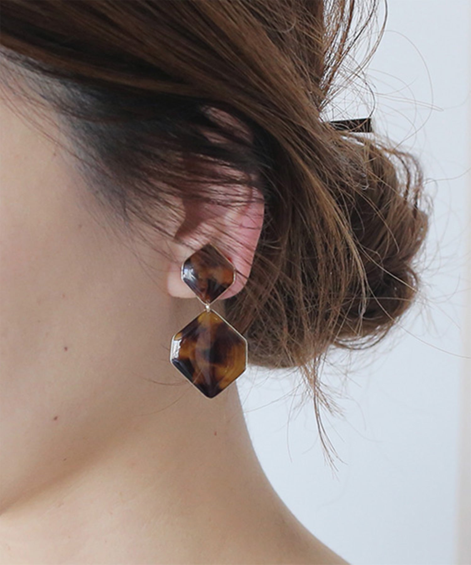 ANEMONE】ダブルヘキサゴンのつやつやピアス｜SANPO ONLINE(サンポー