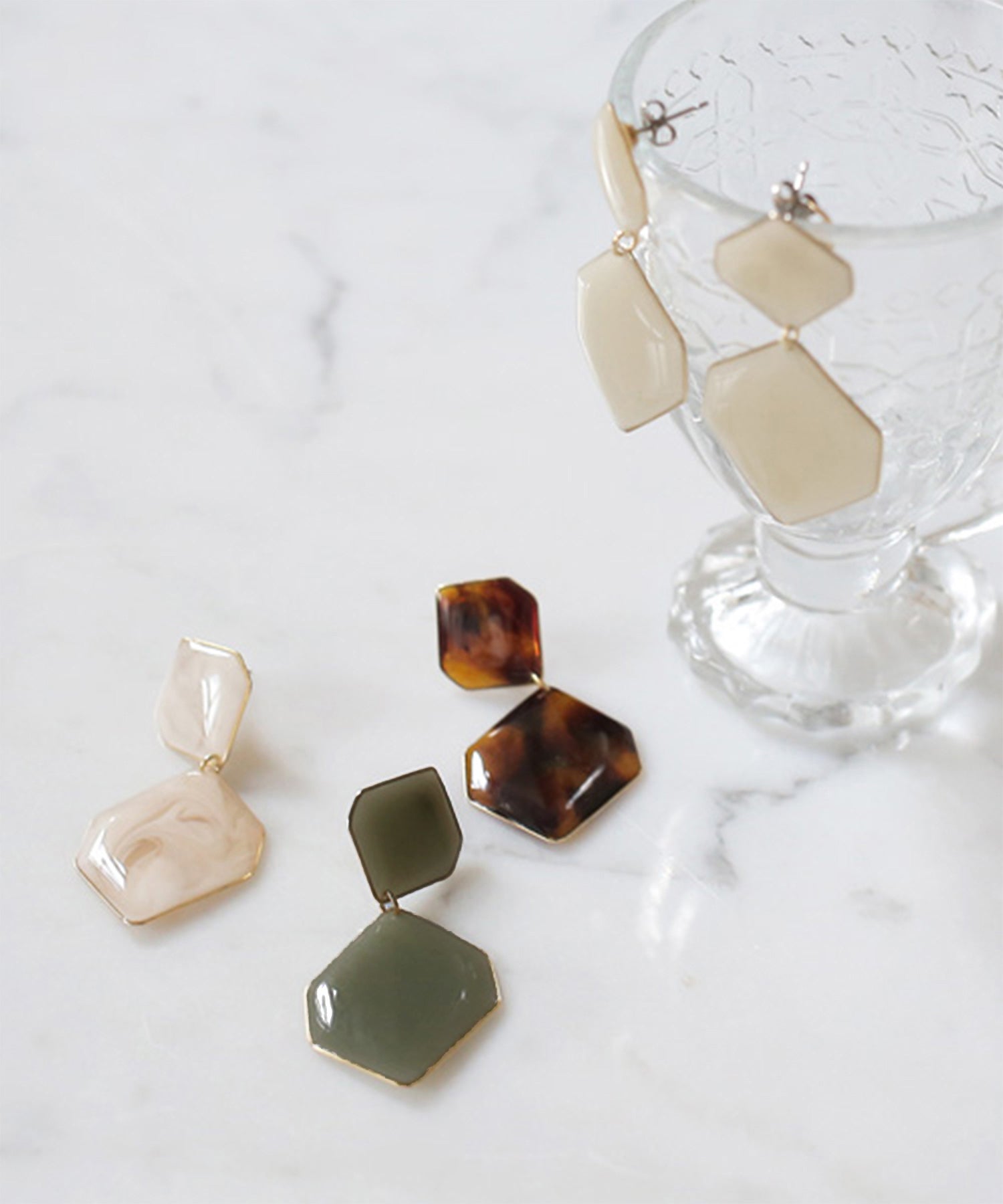 ANEMONE】ダブルヘキサゴンのつやつやピアス｜SANPO ONLINE(サンポー