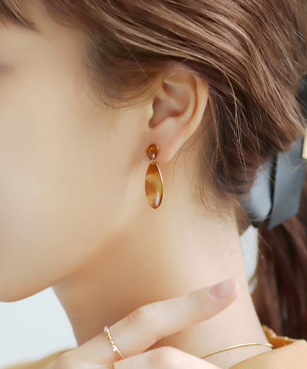 オーバルプレートピアス