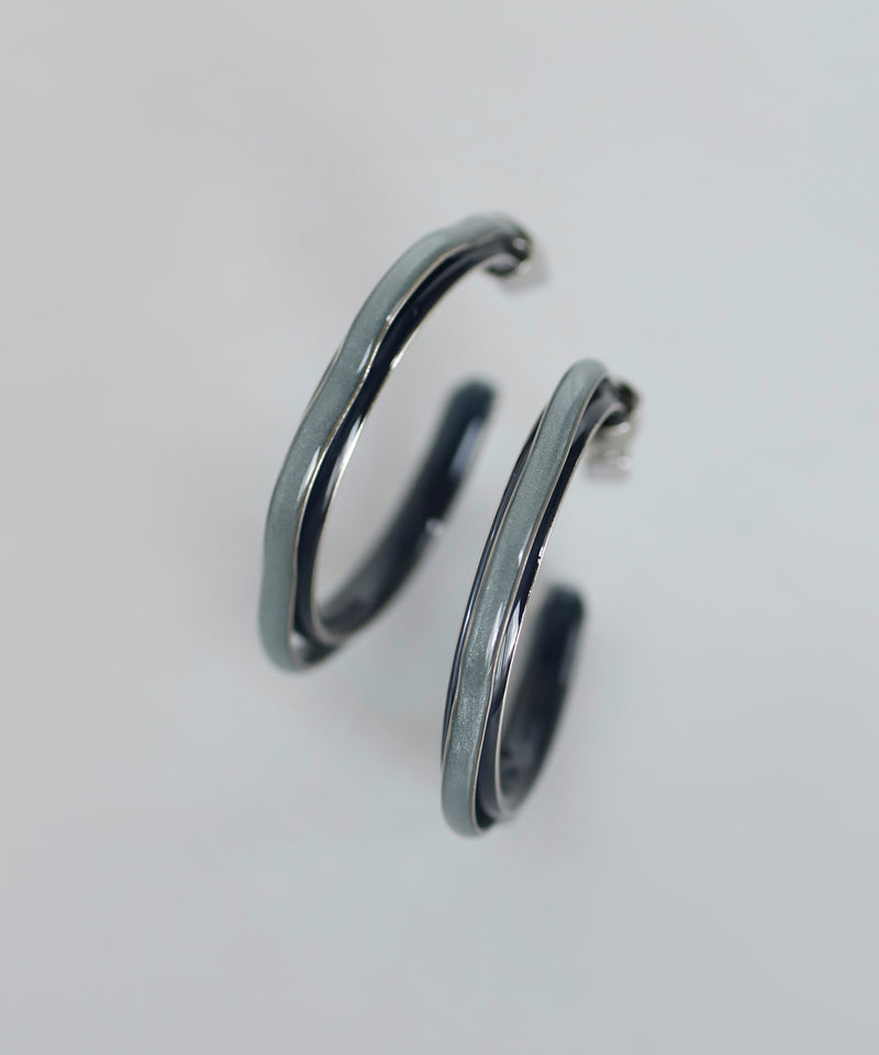 Two-tone hoop earrings [Ownideal]