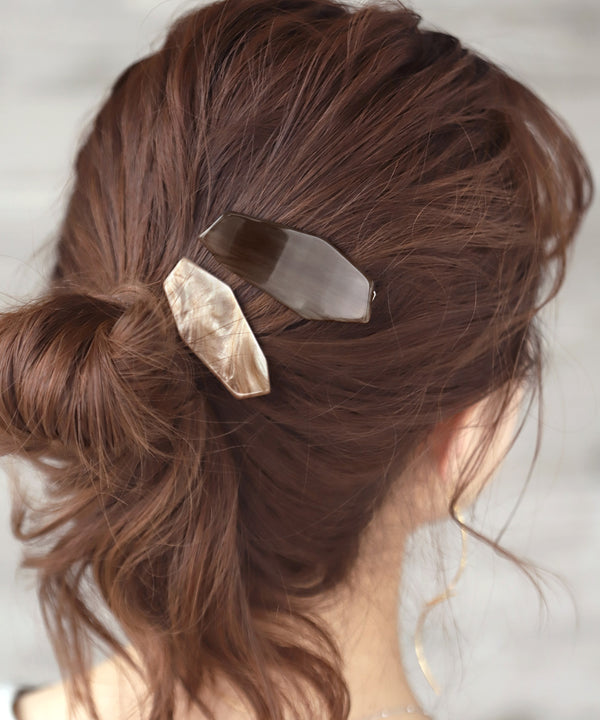 ニュアンスカラーのポリゴンプレートヘアクリップ[2本セット]