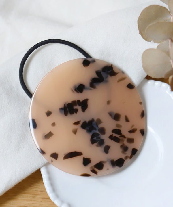 ビッグラウンドプレートのヘアゴム