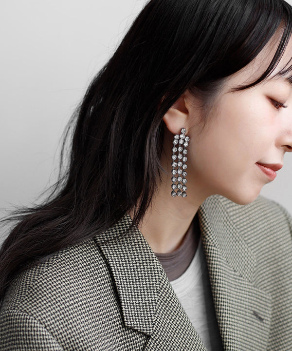 ビジューラインピアス[Ownideal]