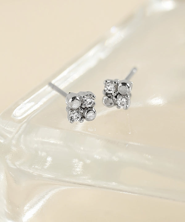 ビジューピアス