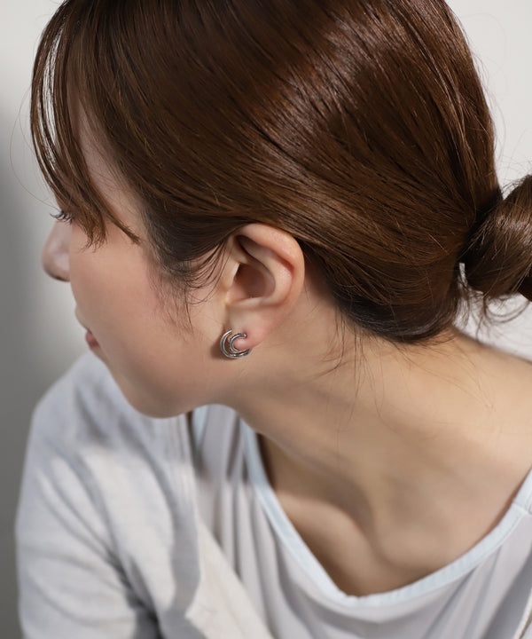 ダブルラインビジューピアス[ステンレス][Ownideal]