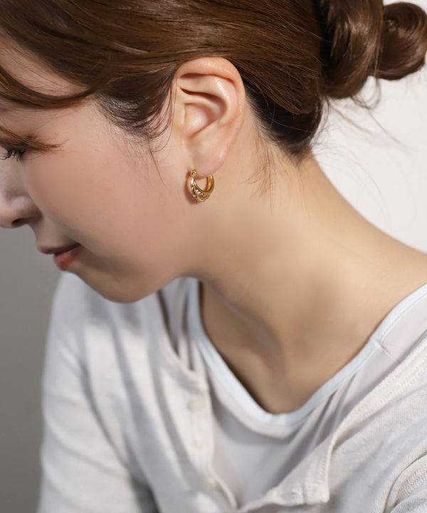 ダブルラインビジューフープピアス[ステンレス][Ownideal]