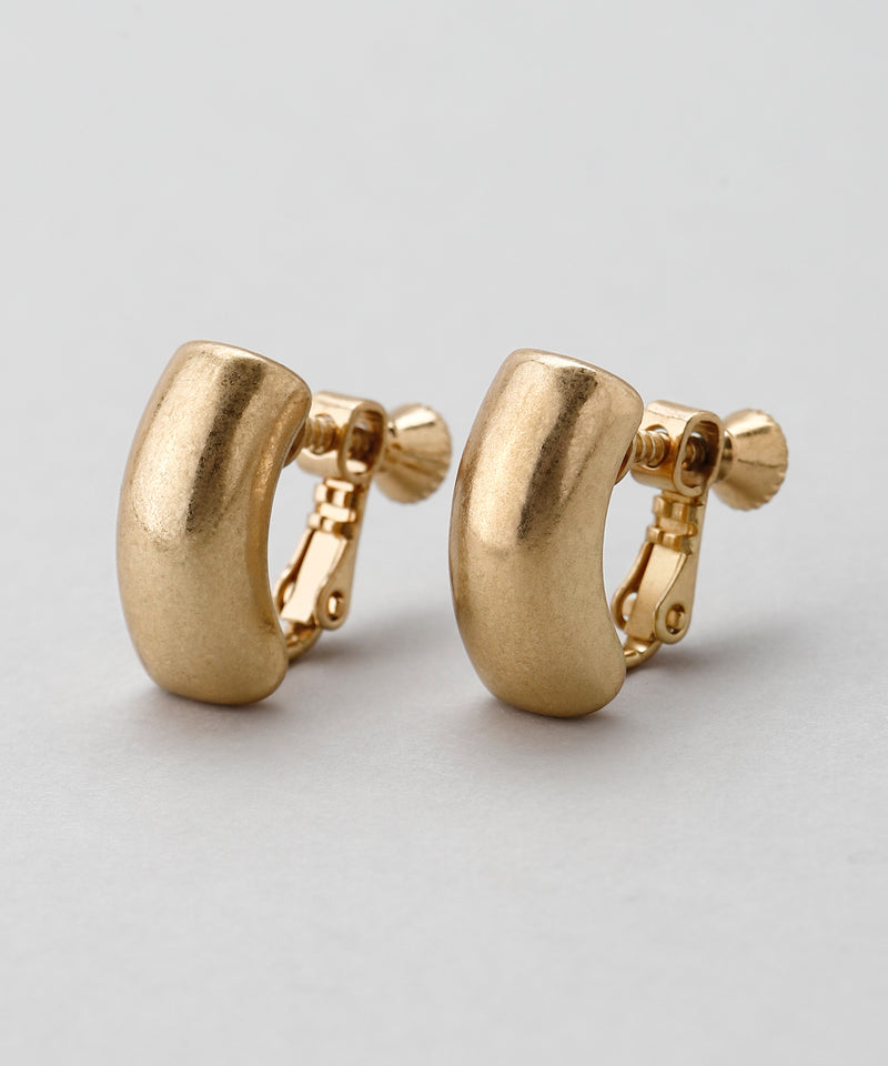 Curved matte metal earrings
