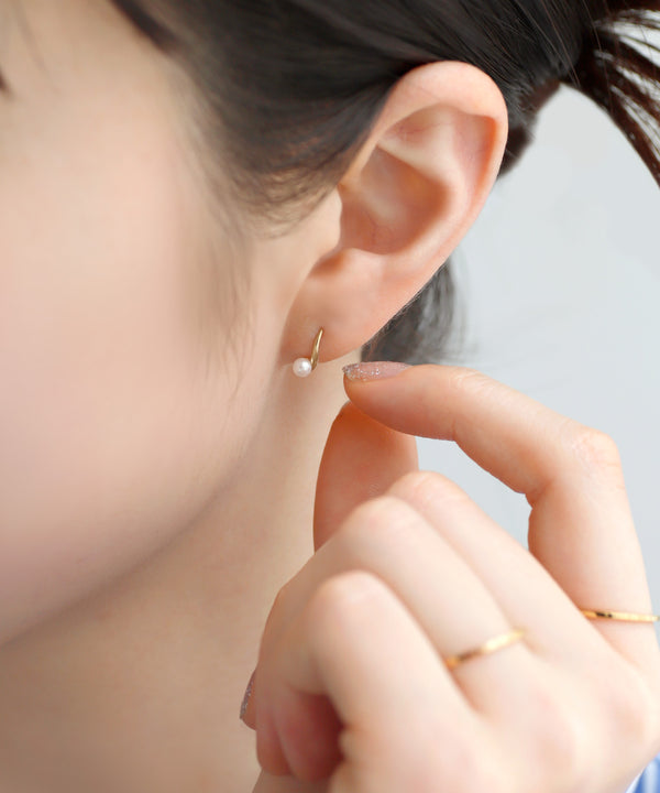 パール×ウェーブメタルフックピアス