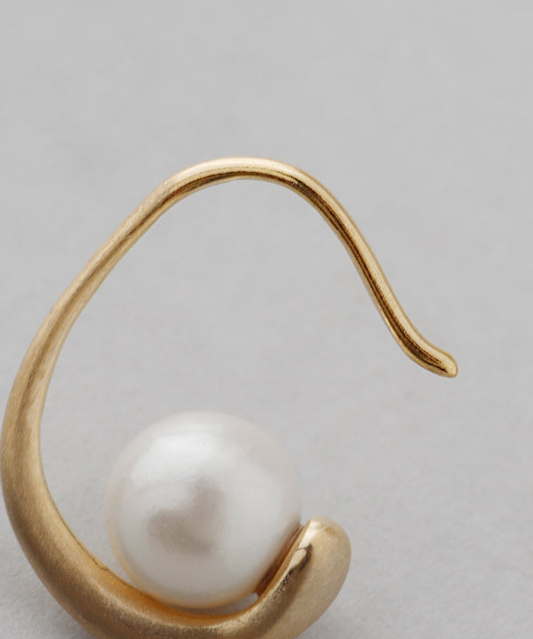 パール×メタルフックピアス