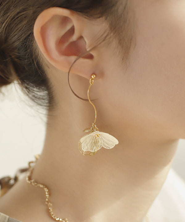 フラワーアシメピアス