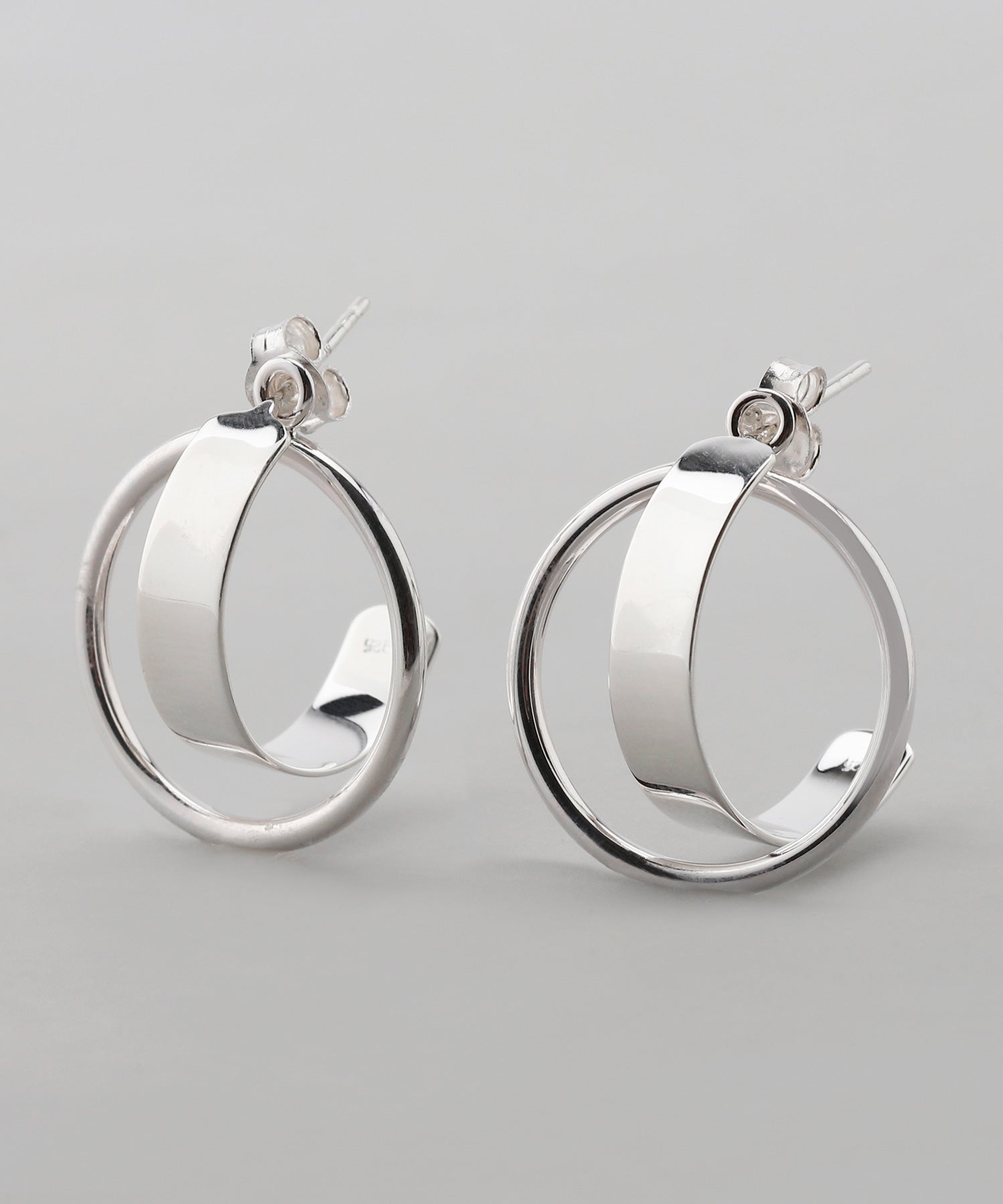 mimi33】カール×サークルピアス[Ownideal][silver925]｜SANPO ONLINE