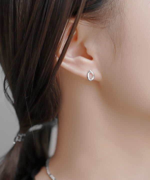 ドロップラインピアス[silver925]