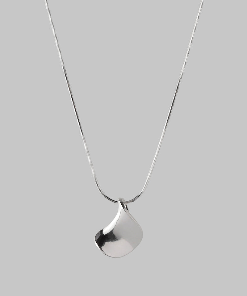 ひねりプレートのショートネックレス[A][silver925]