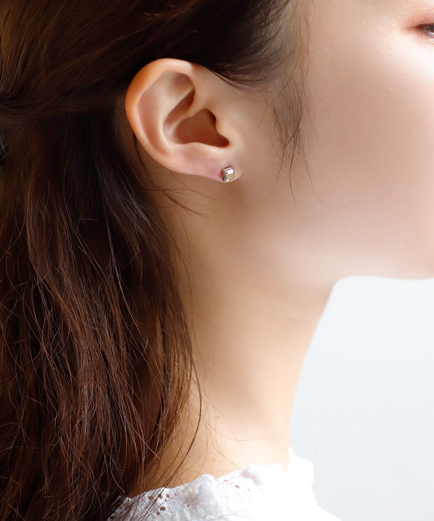 mimi33】コンビカラースクエアピアス[Basic]｜SANPO ONLINE(サンポー