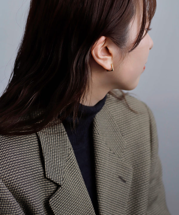 Square hoop earrings [Basic]