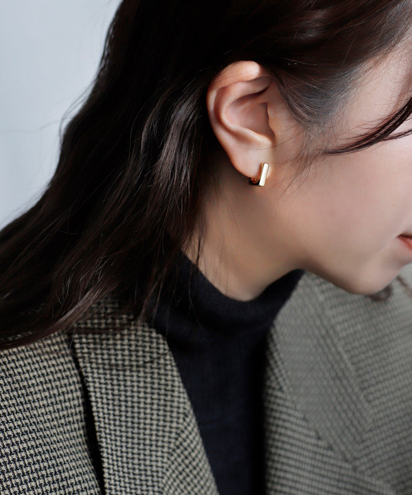 Square hoop earrings [Basic]