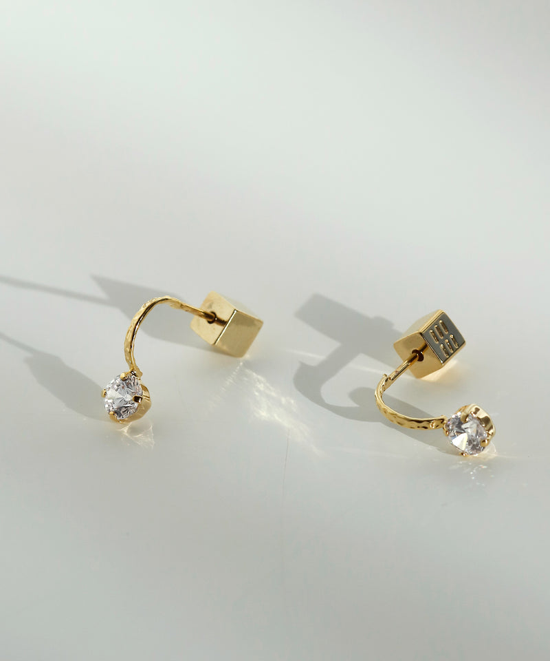 ビジューラインピアス[Sheerchic]