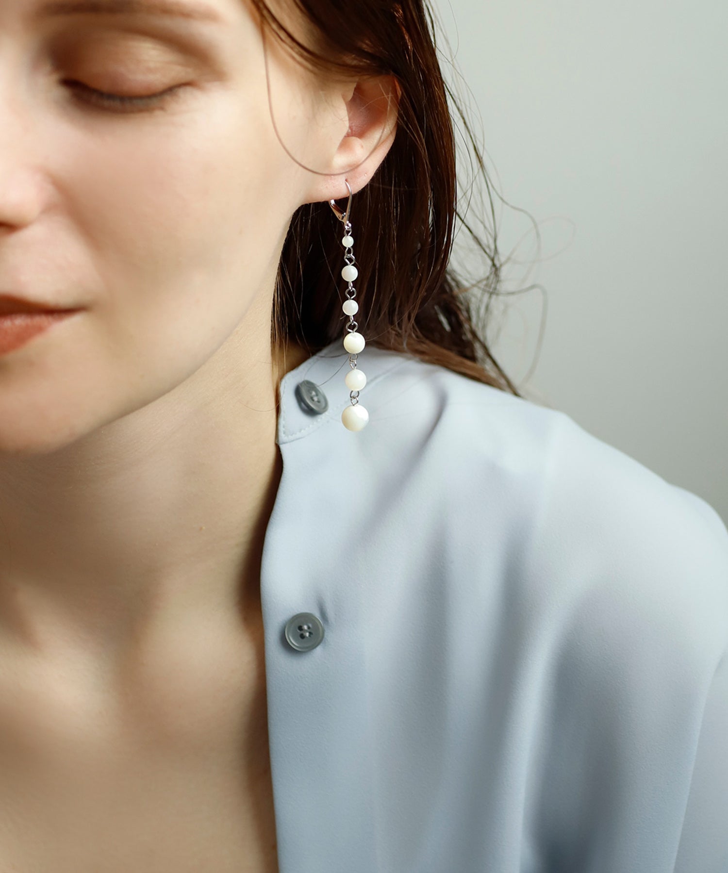 mimi33】マザーオブパールピアス[Sheerchic]｜SANPO ONLINE(サンポー