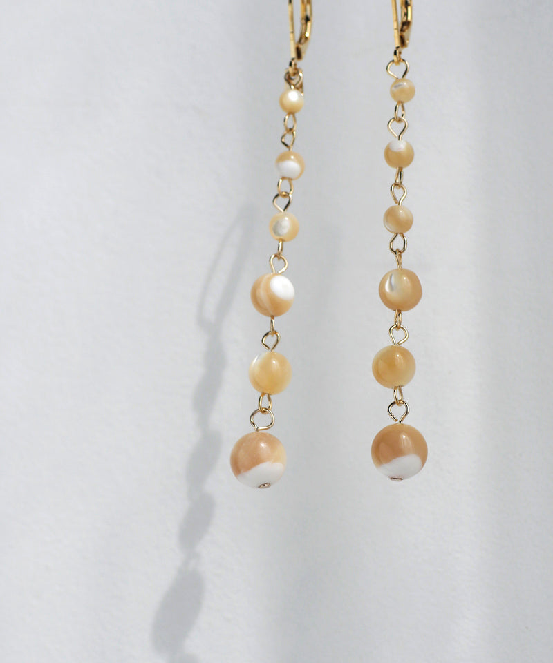 Mother of pearl earrings [Sheerchic]