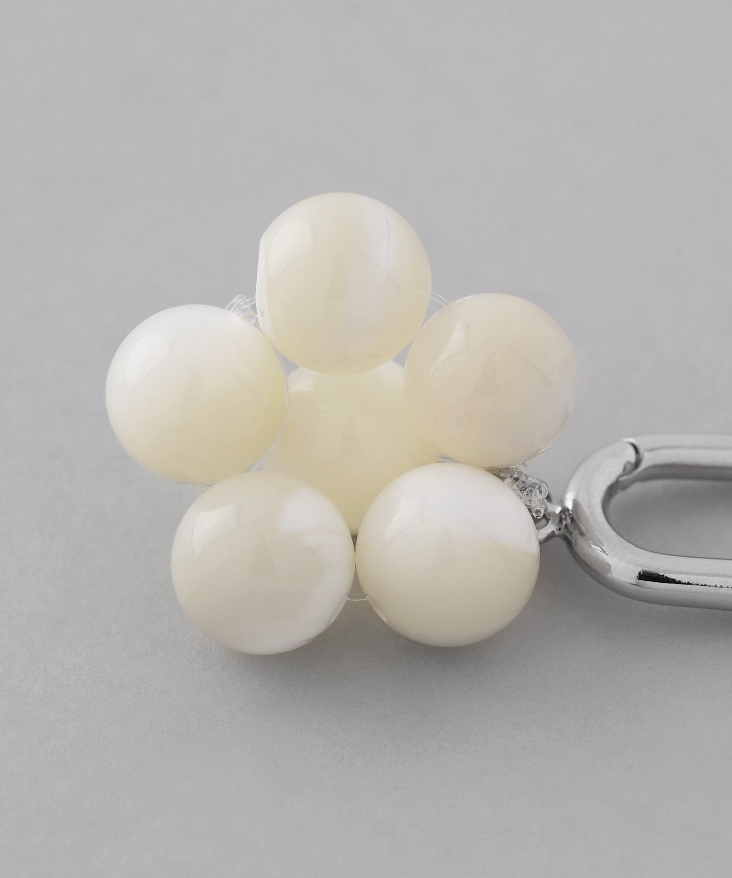 mimi33] Shell Flower Hoop Earrings [Ownideal] | Anemone