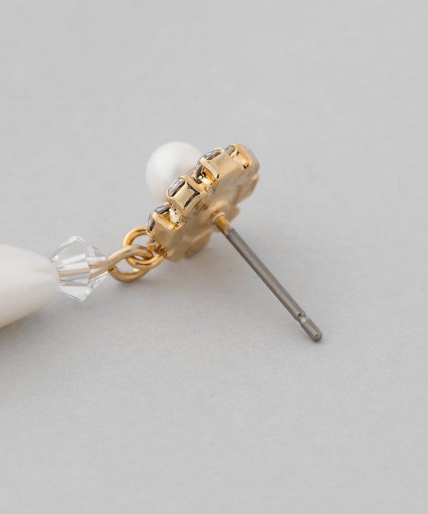 ビジューフラワー×パールピアス