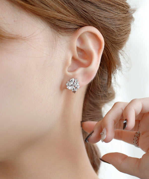 Round jeweled earrings