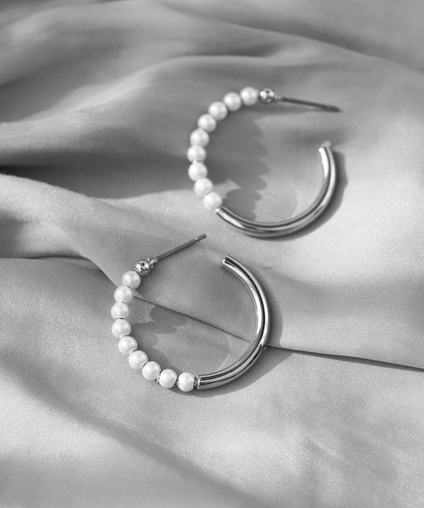 パール×メタルフープピアス