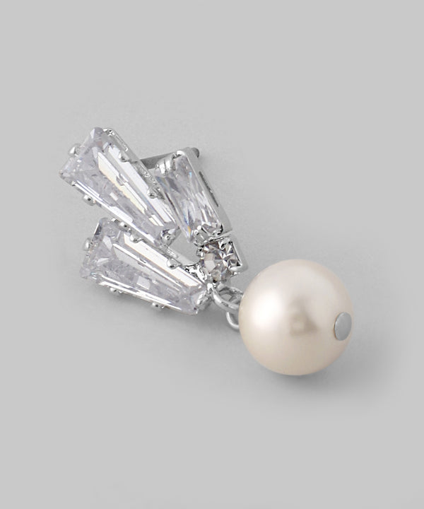 パール×スクエアビジューピアス