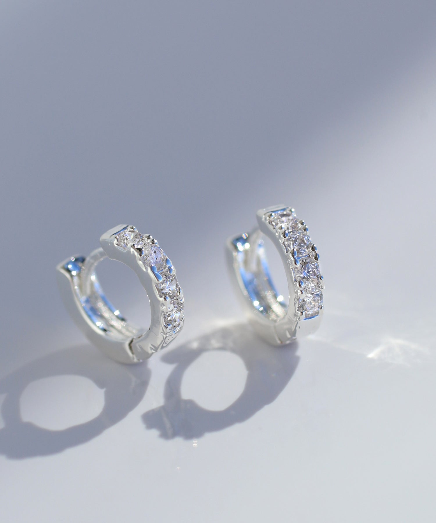 mimi33】ビジューフープピアス[Sheerchic]｜SANPO ONLINE(サンポー