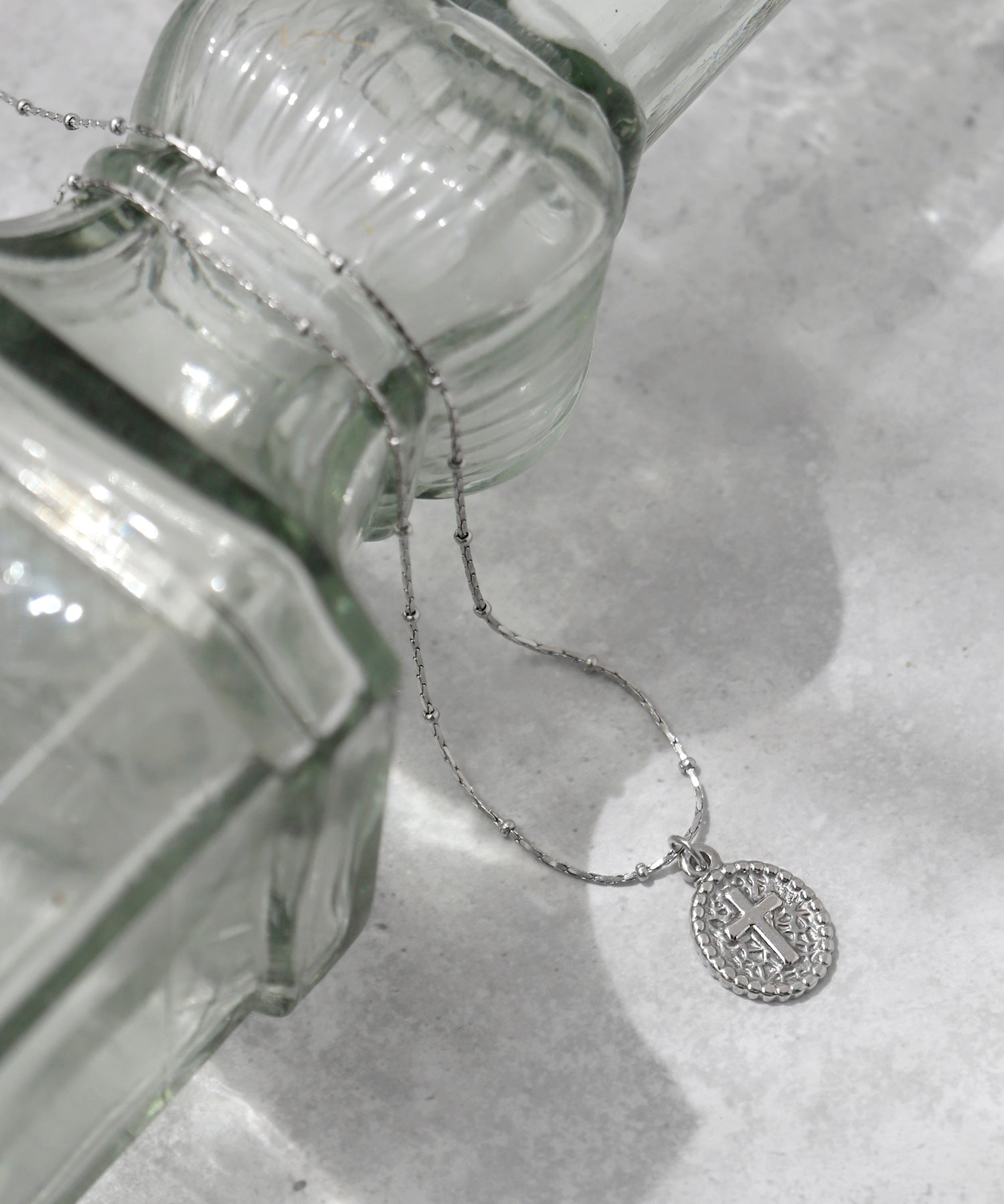 ANEMONE】【ステンレス】クロスメダイネックレス｜アネモネ