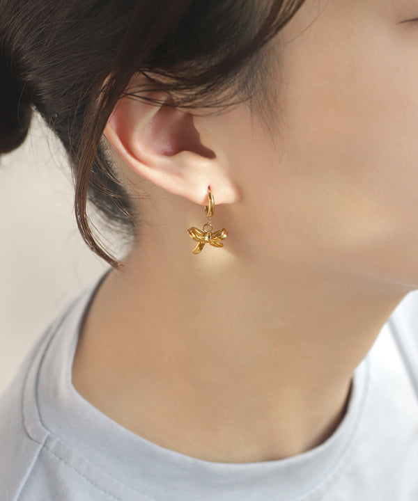 【ステンレス】リボンフープピアス