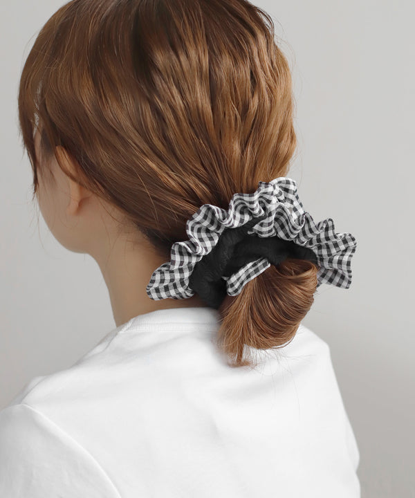 ギンガムチェックフリルシュシュ