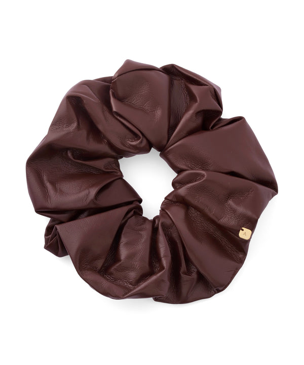 レザー調シュシュ