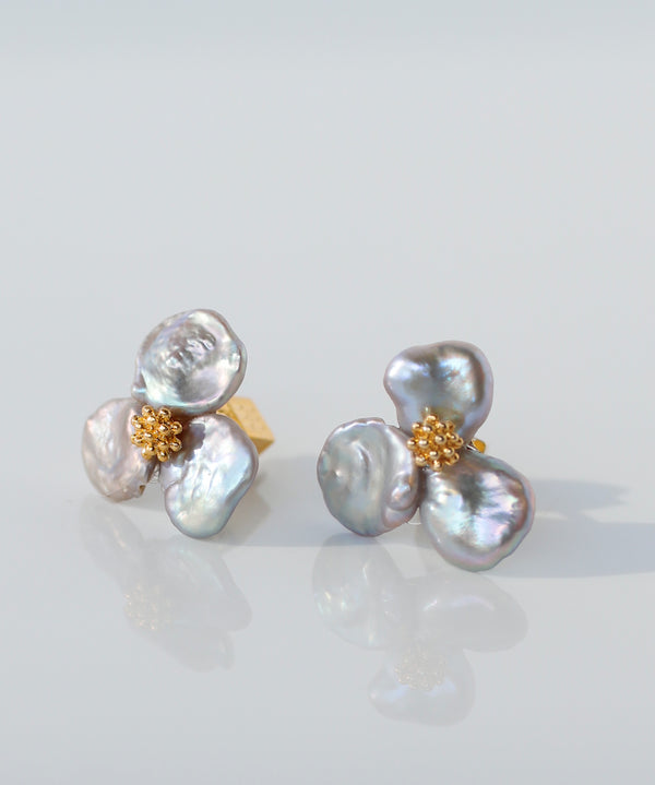 mimi33】淡水パールフラワーピアス[Sheerchic]｜アネモネ・シエナロゼ
