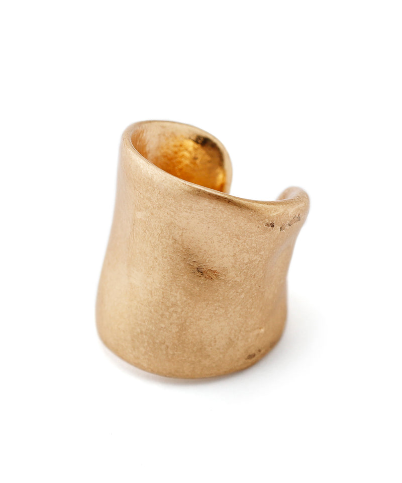Semi-matt ear cuff
