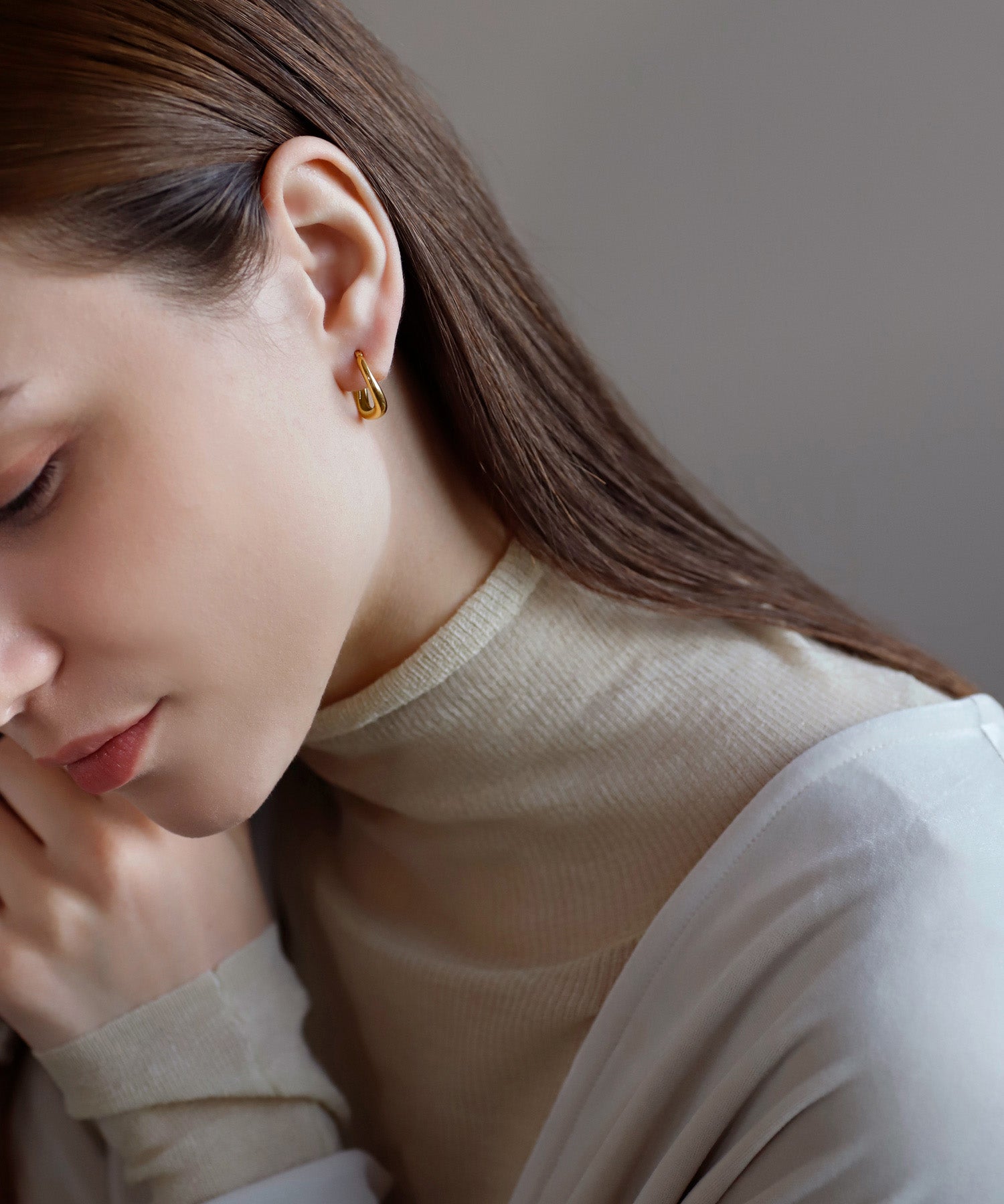 mimi33】ニュアンスウェーブフープピアス[ステンレス][Basic