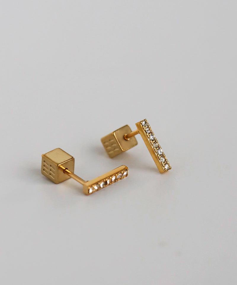 ビジュー×バーピアス[ステンレス][Sheerchic]