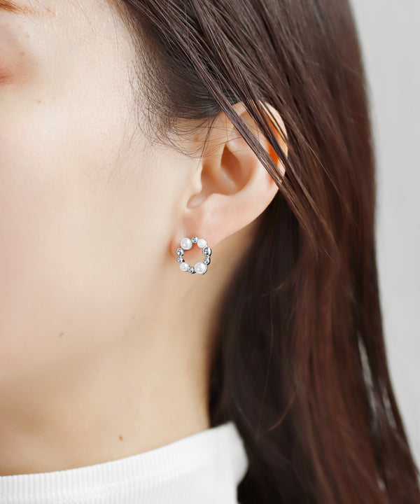 パール×メタルサークルピアス