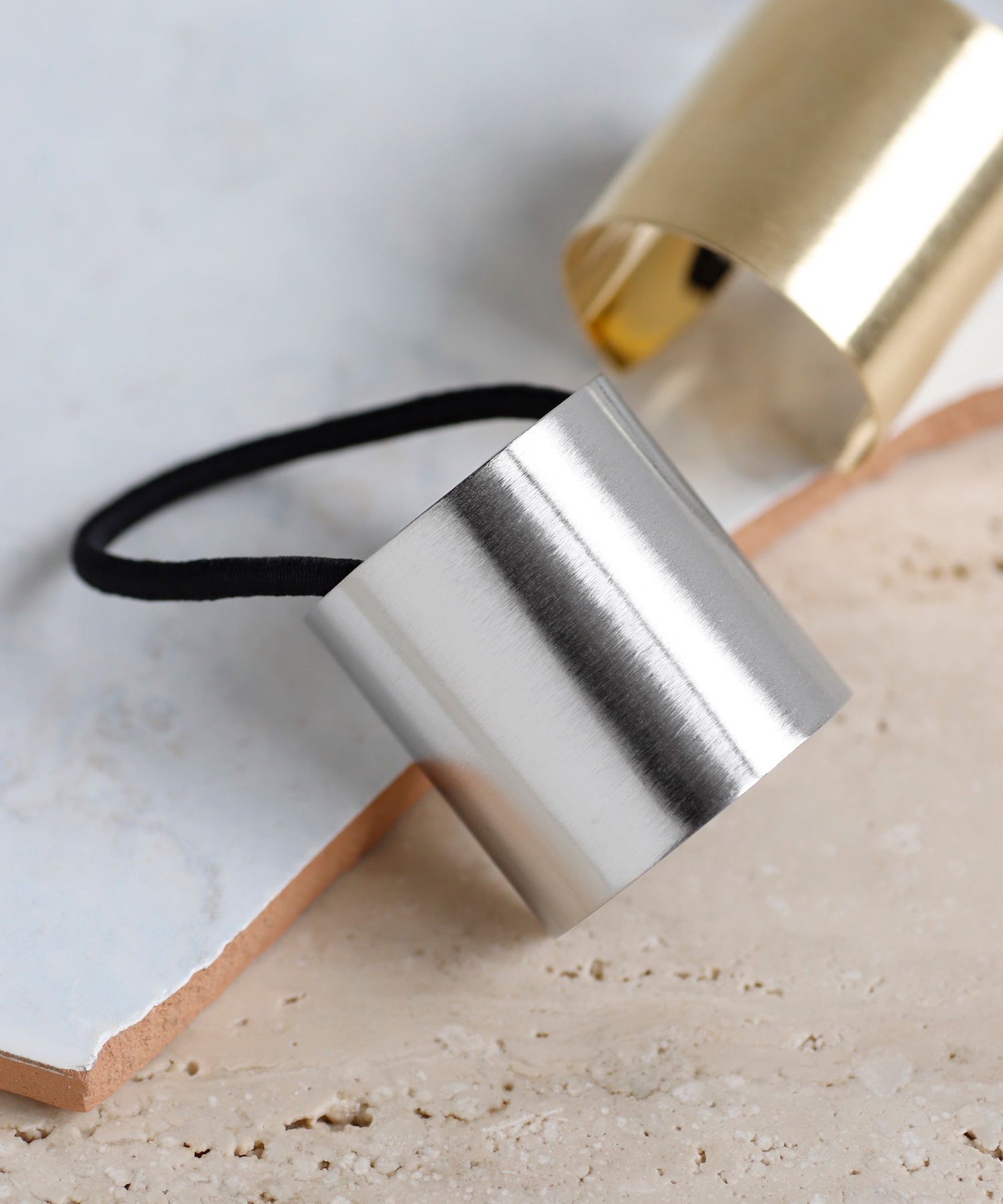 ANEMONE】メタルカーブプレートヘアゴム｜SANPO ONLINE(サンポー