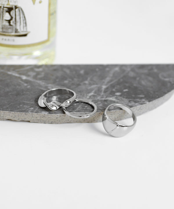 Multi-design nuanced metal rings [set of 3]