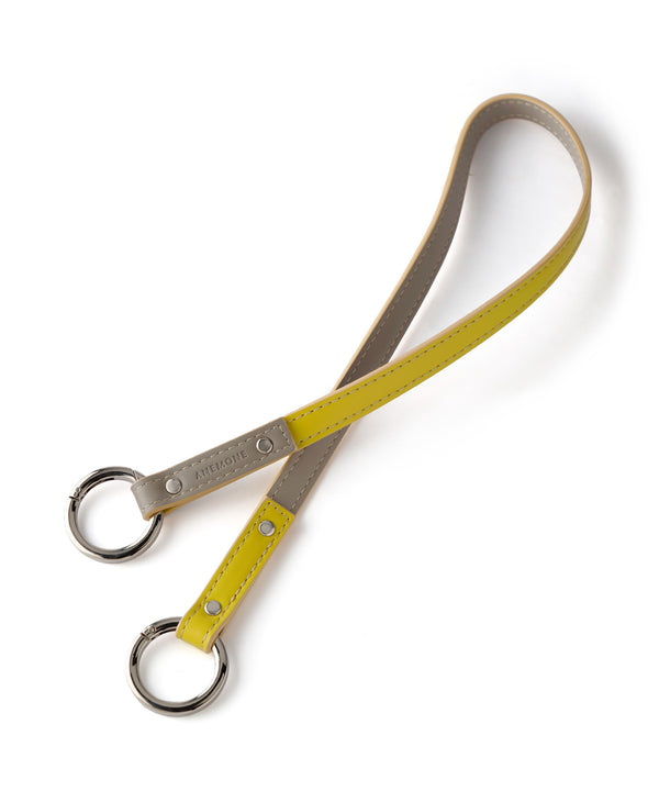 レザー調ショルダーストラップ