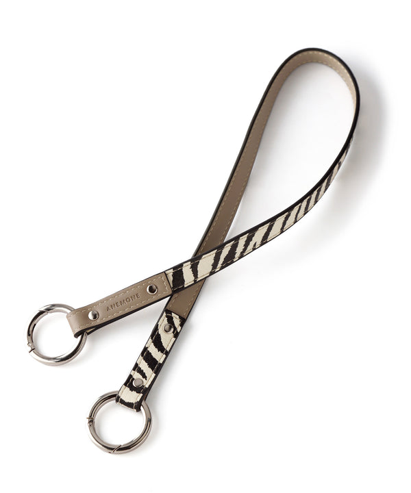 レザー調ショルダーストラップ
