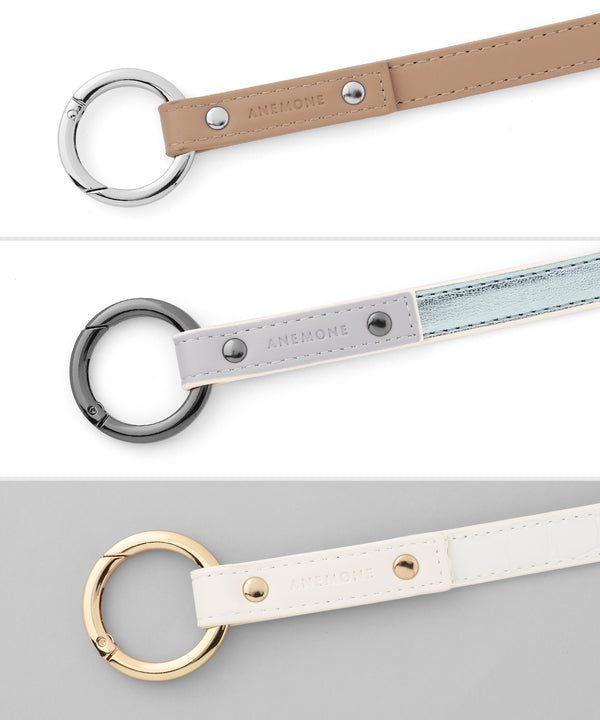 レザー調ショルダーストラップ