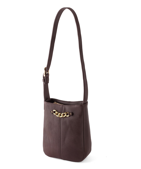 Chain point leather-look shoulder bag