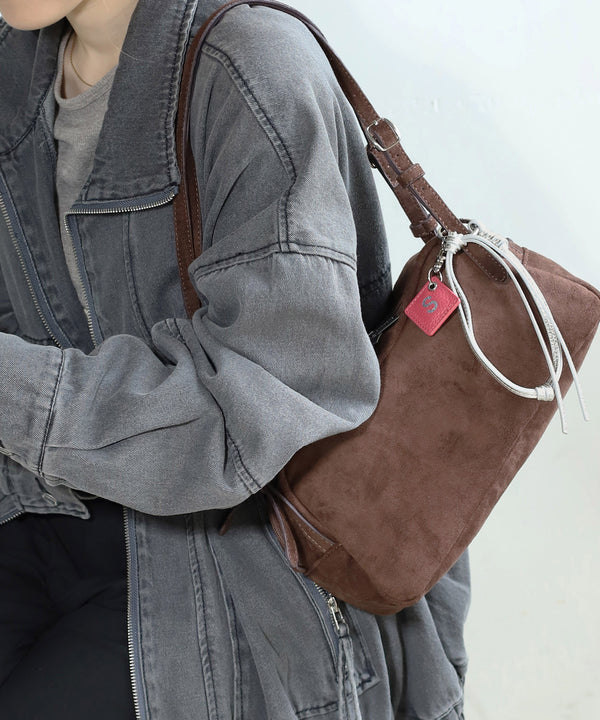 カラーレザーイニシャルストラップ