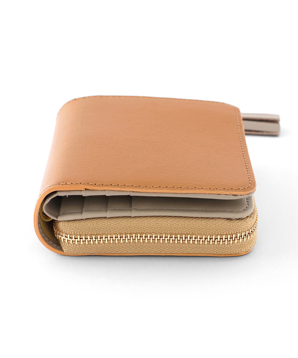 タッセルチャーム付きレザーウォレット