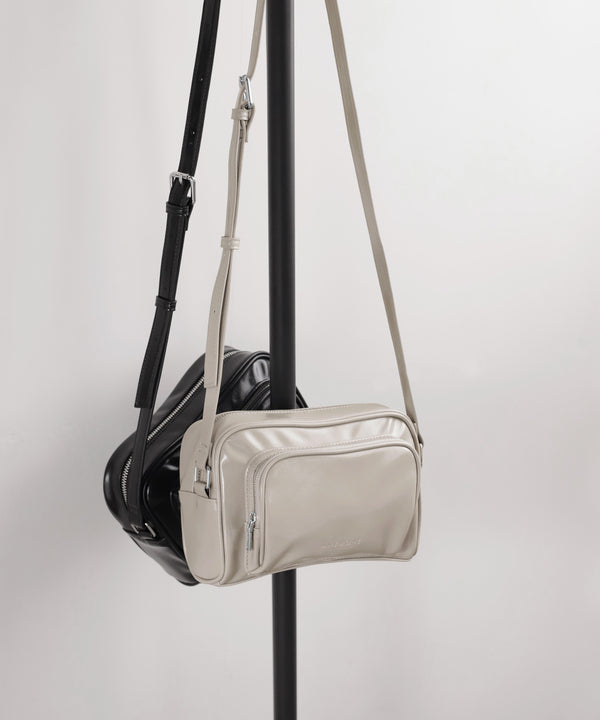 Leather shoulder bag