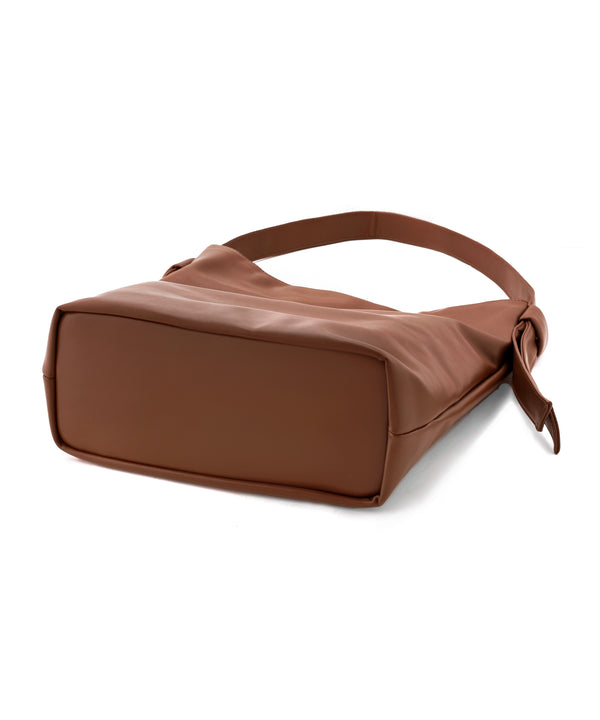 レザー調ノットワンハンドルトートバッグ